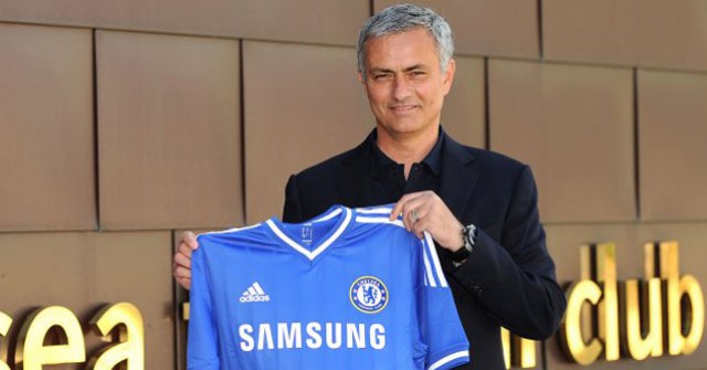 Jose Mourinho signing for Chelsea