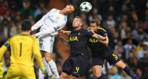 CristianoRonaldo-Tottenham-GI